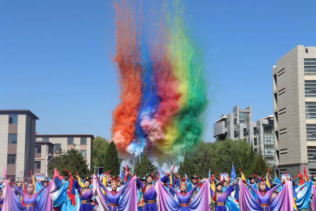 开云手机站官方版在线登入第十届校园那达慕文化节暨第五十九届田径运动会开幕